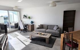 Bel Appartement Avec Terrasse Et Clim